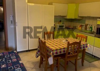 Sala da pranzo - Casa indipendente Via Alosa
 
6, Catania - foto 5