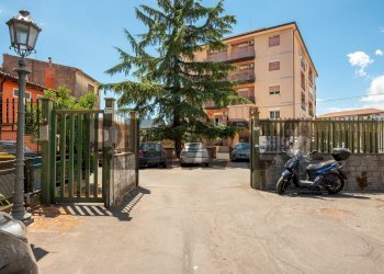 Edificio all\'aperto - Four-room apartment Vico lo giudice
 
12/B, Mascalucia - photo 5