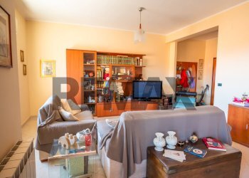 Soggiorno - Four-room apartment Vico lo giudice
 
12/B, Mascalucia - photo 13