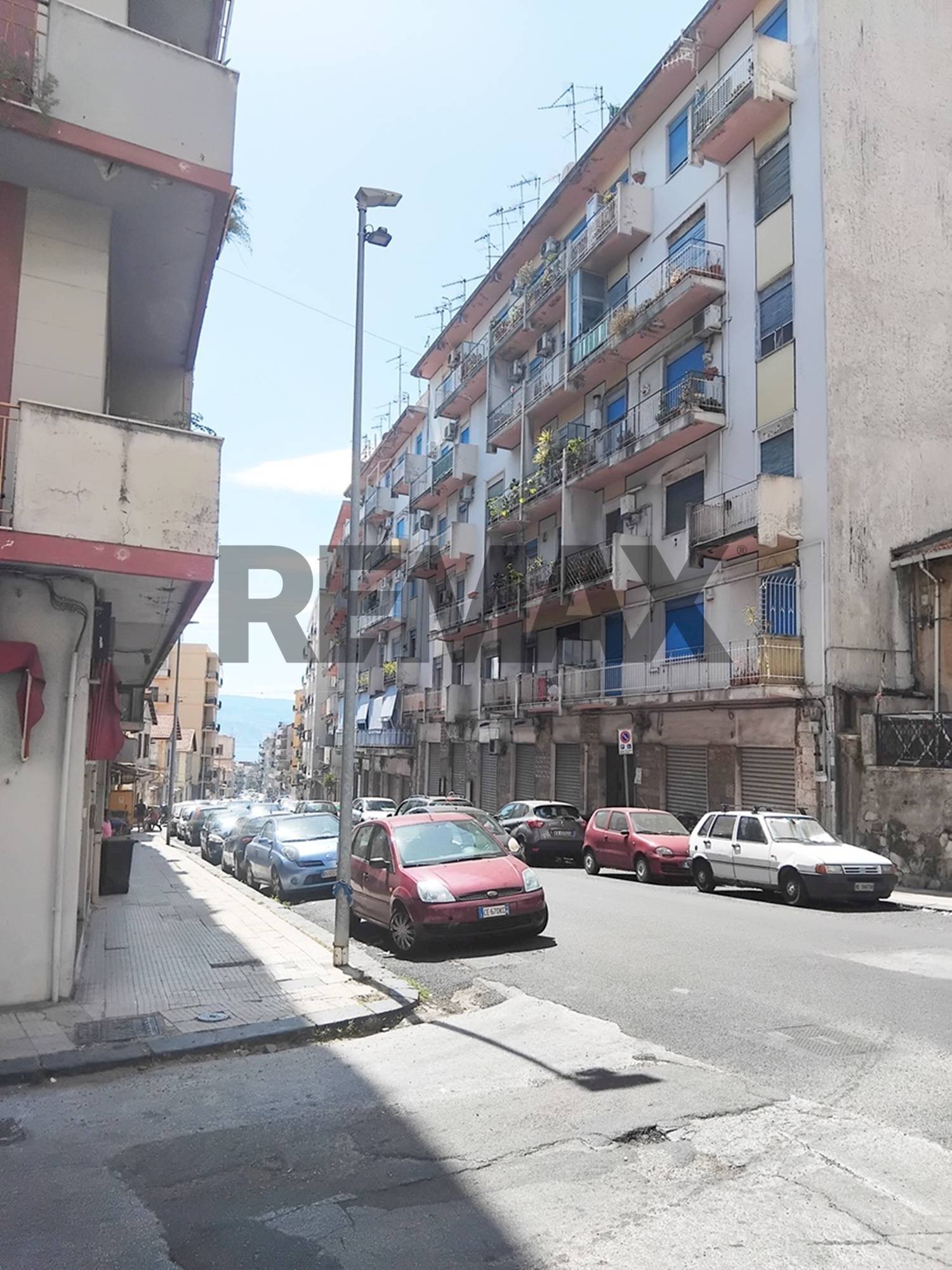 Edificio all\'aperto - Two-room apartment Viale Aranci
snc, Messina - photo 3