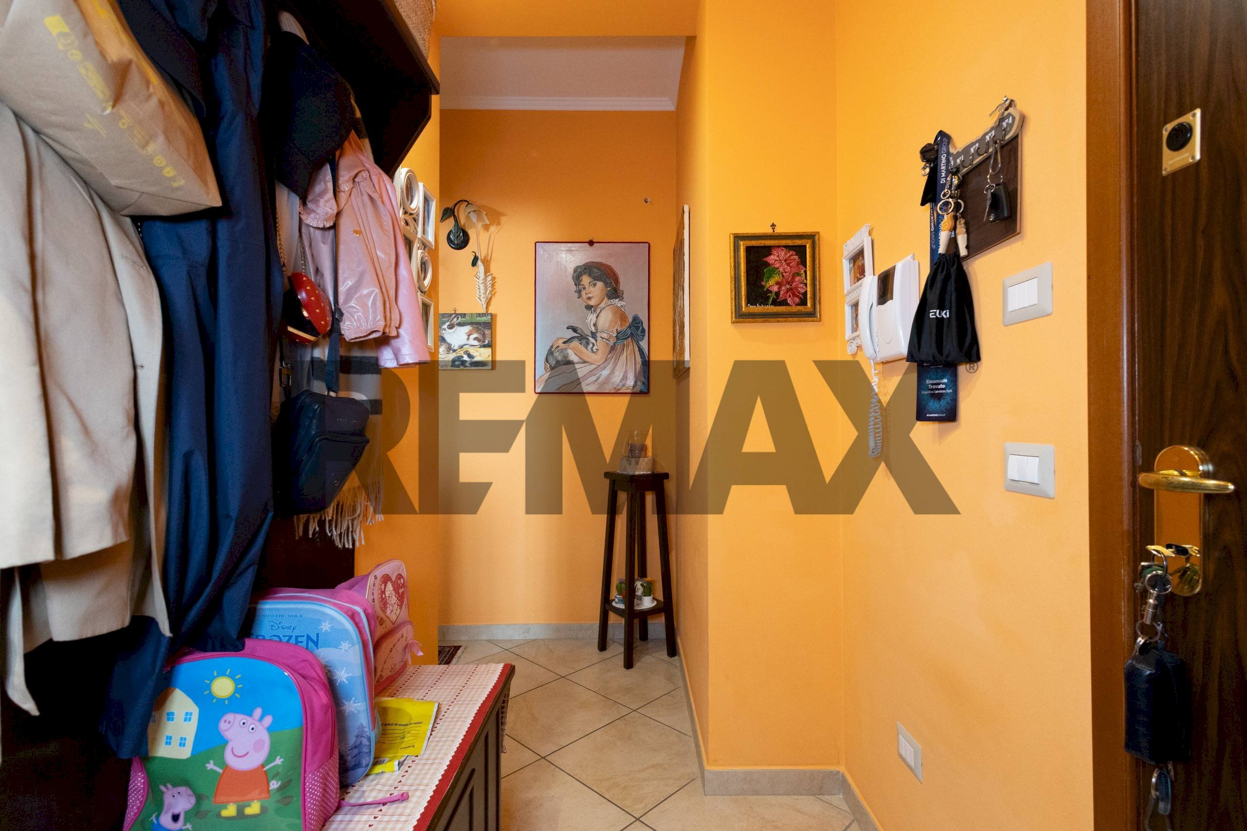 Hall / corridoio - Apartment Via Silvio Pellico
 
54, Giarre - photo 3