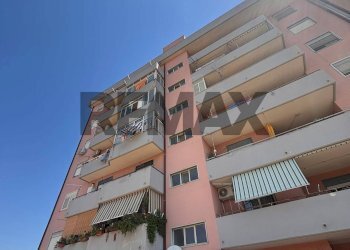 Edificio all\'aperto - Four-room apartment c.da scardina
 
SCALA A INT 4, Augusta - photo 1