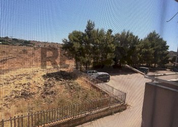 Vista delle montagne - Four-room apartment c.da scardina
 
SCALA A INT 4, Augusta - photo 12