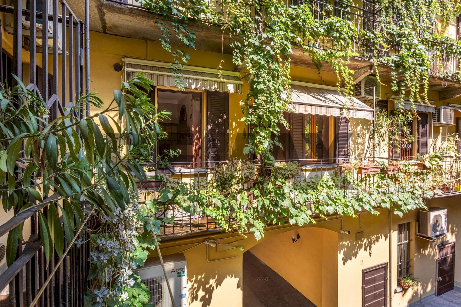 Edificio all\'aperto - Four-room apartment Via Rosmini
7, Milano - photo 2