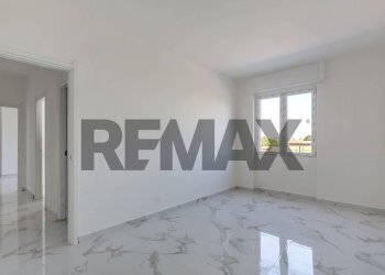 Stanza vuota - Trilocale via Circonvallazione
 
16, Siziano - foto 5