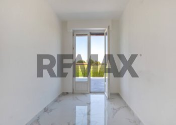 Stanza vuota - Trilocale via Circonvallazione
 
16, Siziano - foto 10