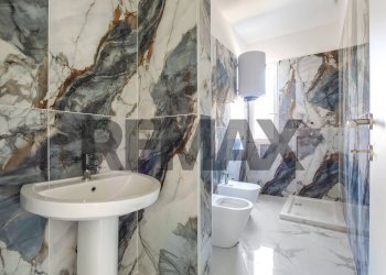 Bagno - Trilocale via Circonvallazione
 
16, Siziano - foto 12