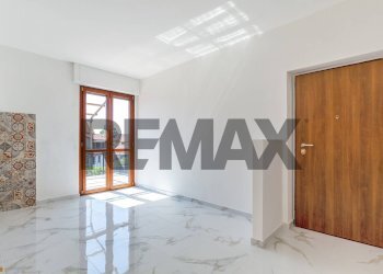 Stanza vuota - Trilocale Via Circonvallazione
 
16, Siziano - foto 2