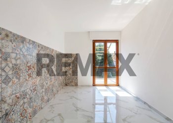 Stanza vuota - Trilocale Via Circonvallazione
 
16, Siziano - foto 4