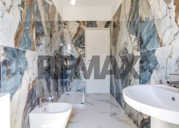 Bagno - Trilocale Via Circonvallazione
 
16, Siziano - foto 10