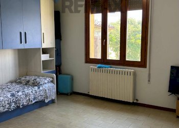 Camera / camera da letto - Rustico Strada Bonincontri Longure
 
52, Asola - foto 15