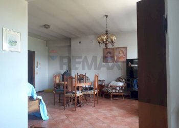 Sala da pranzo - Appartamento strada san silvestro mantovano
 
0, Asola - foto 12