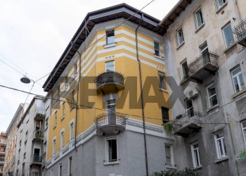 Edificio all\'aperto - Trilocale Via Pasquale Revoltella
7, Trieste - foto 2