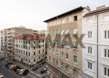 Edificio all\'aperto - Trilocale Via Pasquale Revoltella
7, Trieste - foto 3