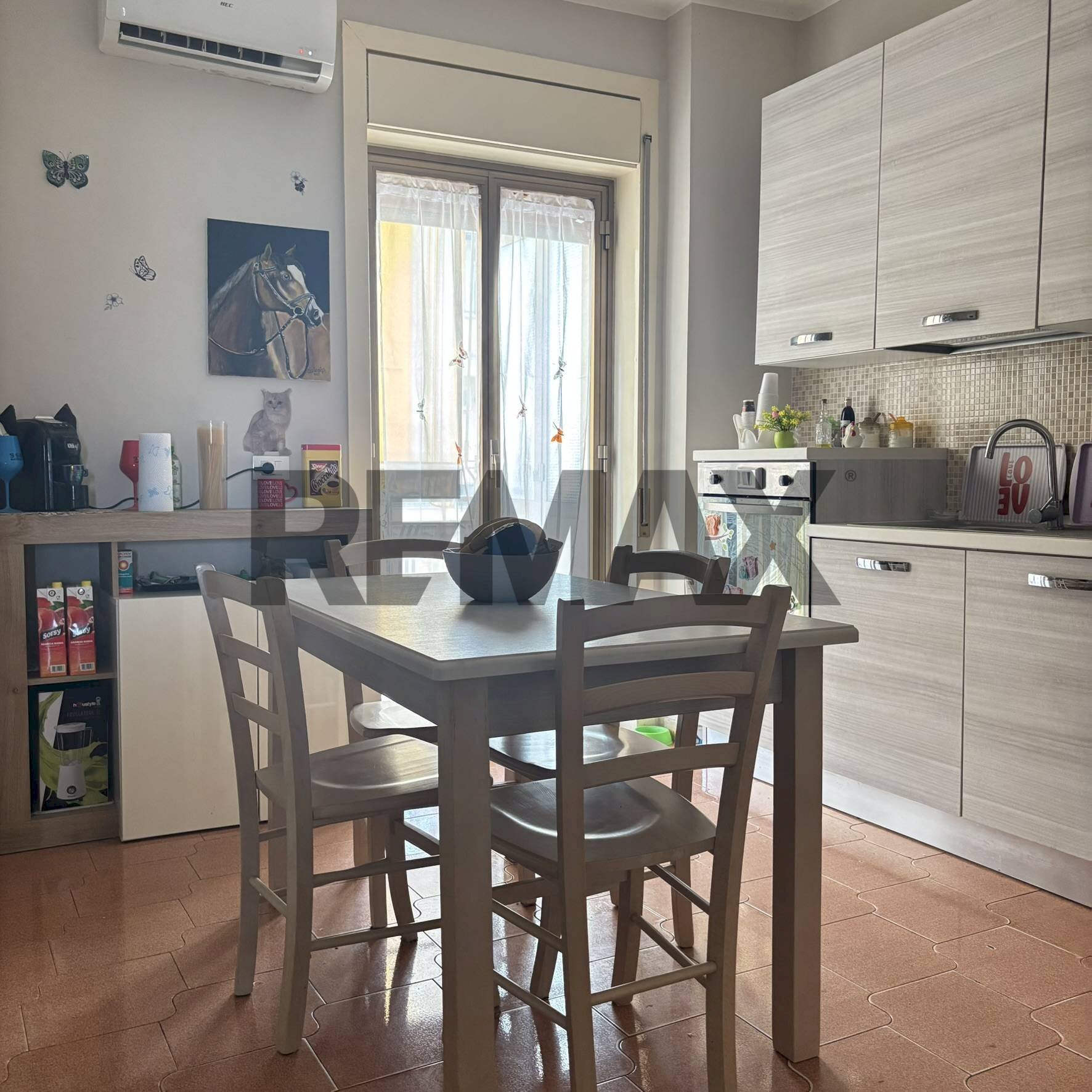 Sala da pranzo - Four-room apartment Via Gela
 
18, Lentini - photo 1