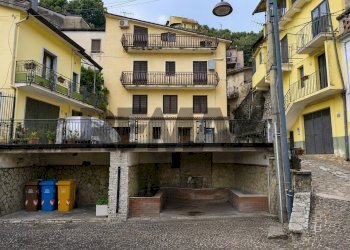 Edificio all\'aperto - Quadrilocale via Madonna dei cipressi
 
SNC, Fontegreca - foto 2