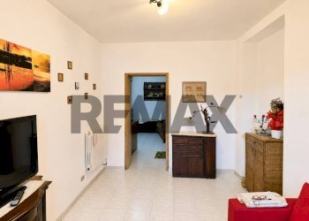 Soggiorno - Quadrilocale via Madonna dei cipressi
 
SNC, Fontegreca - foto 16