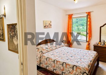 Camera / camera da letto - Quadrilocale via Madonna dei cipressi
 
SNC, Fontegreca - foto 23