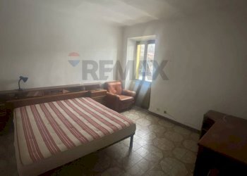 Camera / camera da letto - Quadrilocale via G cesio
 
38, Altare - foto 7