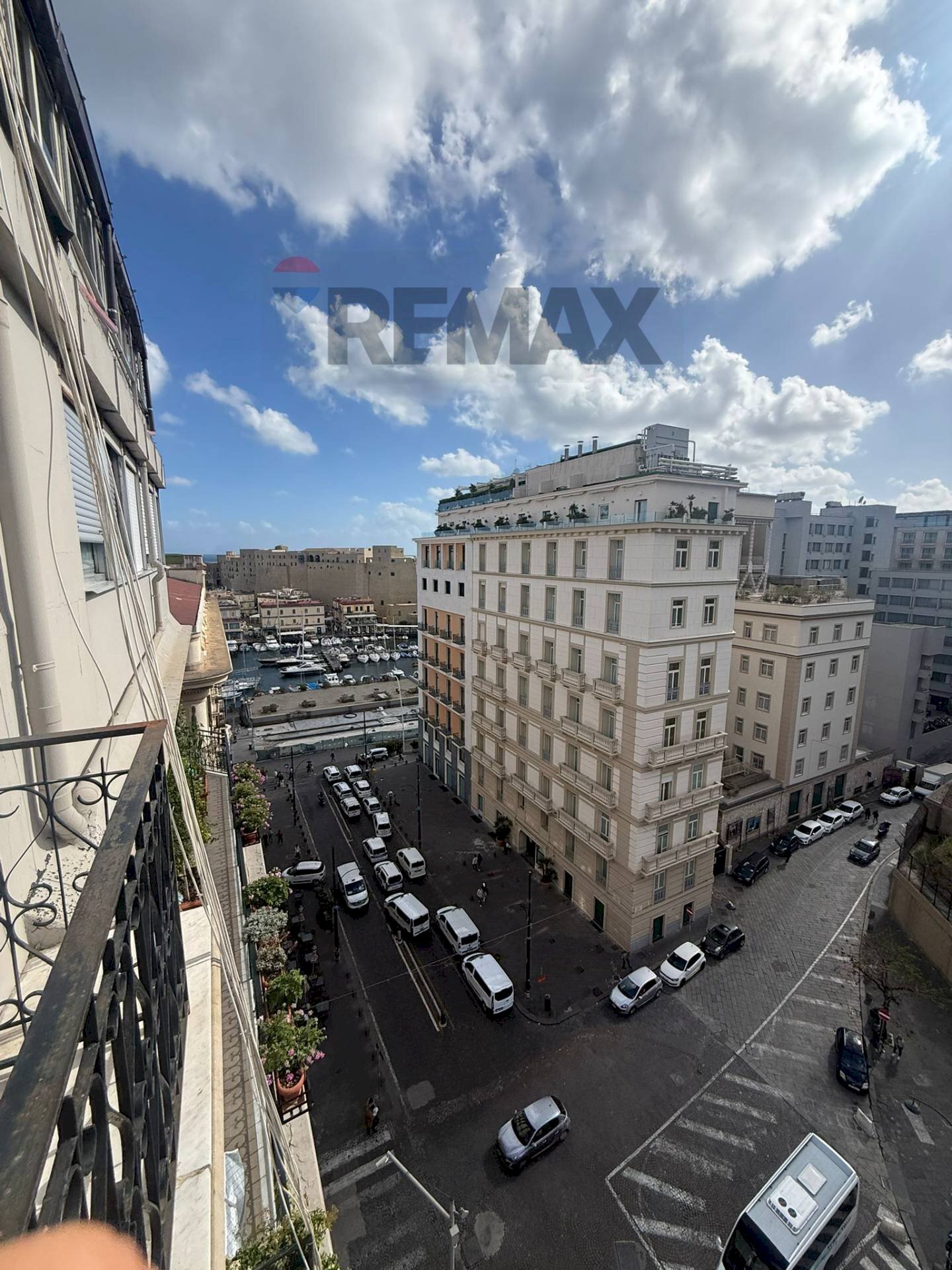 Edificio all\'aperto - Office via Santa Lucia
 
143, Napoli - photo 2