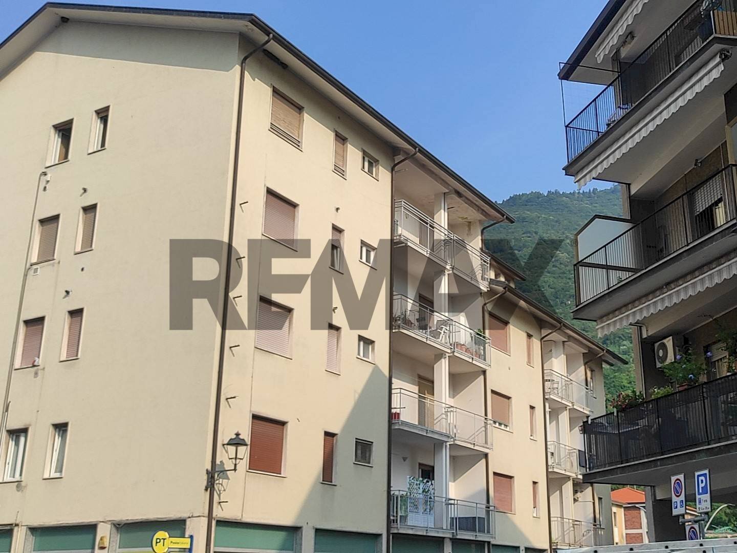 Edificio all\'aperto - Trilocale Via Martinoli
14, Lovere - foto 2