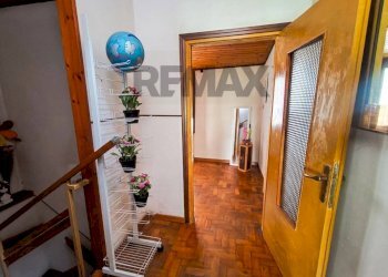 Hall / corridoio - Casa semi indipendente Via Castello
34, Losine - foto 7