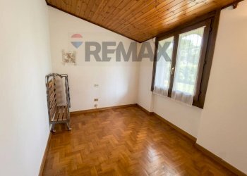 Stanza vuota - Casa semi indipendente Via Castello
34, Losine - foto 8