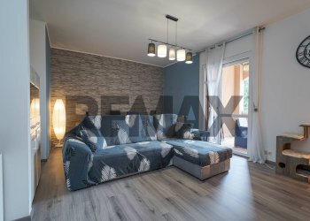 Soggiorno - Three-room apartment Via Mazzini
 
21, Robbiate - photo 1