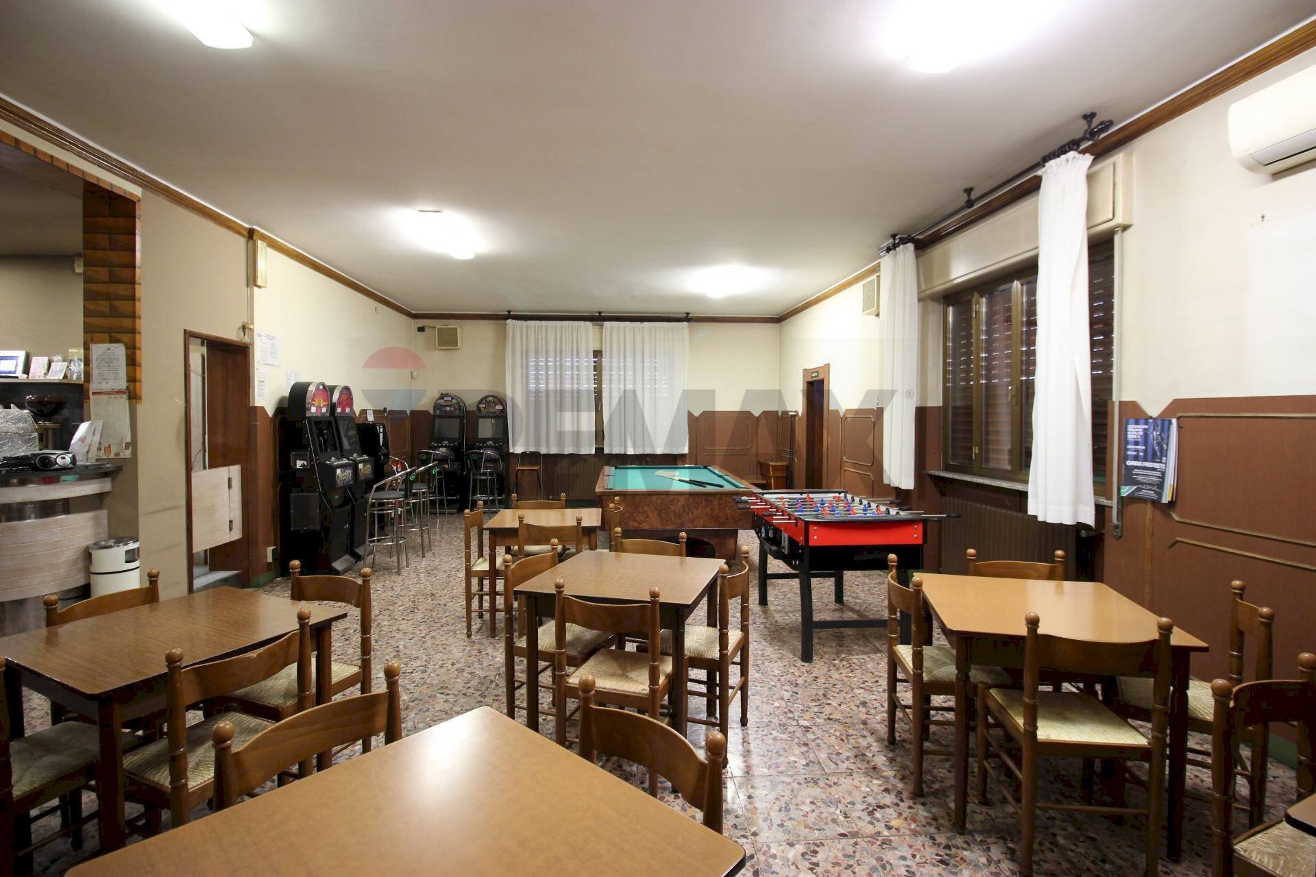 Sala da pranzo - Locale Commerciale Via Mazzini
30, Lurano - foto 3