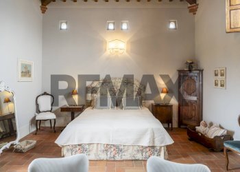 Camera / camera da letto - Casa indipendente via pettinaccio
 
1/3, Crespina Lorenzana - foto 32