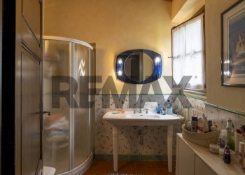 Bagno - Casa indipendente via pettinaccio
 
1/3, Crespina Lorenzana - foto 47