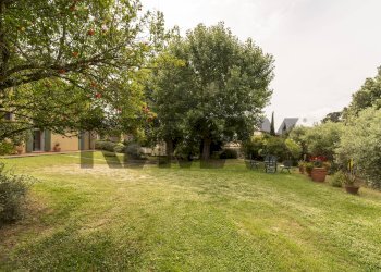 Giardino - Casa indipendente via pettinaccio
 
1/3, Crespina Lorenzana - foto 54
