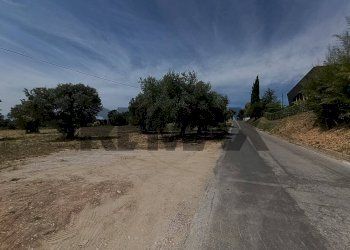 Vista delle montagne - Building land VIA VASCHIOLA
snc, Torrevecchia Teatina - photo 3