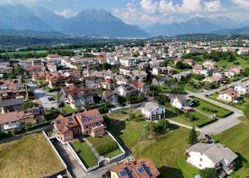 Vista delle montagne - Terreno edificabile Via Dante Alighieri
Snc., Limana - foto 7