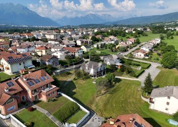 Vista delle montagne - Terreno edificabile Via Dante Alighieri
Snc., Limana - foto 9