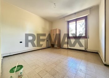 Stanza vuota - Bilocale Residenza bosco
 
2, Caprino Bergamasco - foto 5