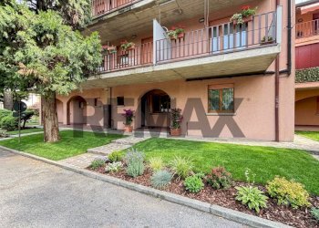 Edificio all\'aperto - Bilocale Residenza bosco
 
2, Caprino Bergamasco - foto 11