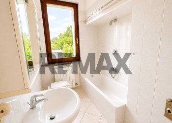 Bagno - Trilocale vicolo durini
 
3, Gambarana - foto 8