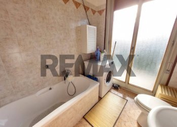 Bagno - Trilocale Via Crosa della Maccarina
 
16, Novi Ligure - foto 15