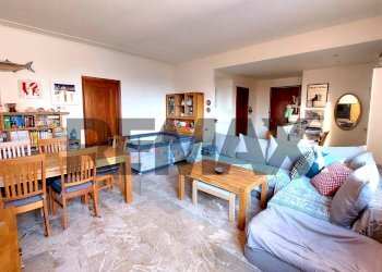 Sala da pranzo - Trilocale Via Crosa della Maccarina
 
16, Novi Ligure - foto 7