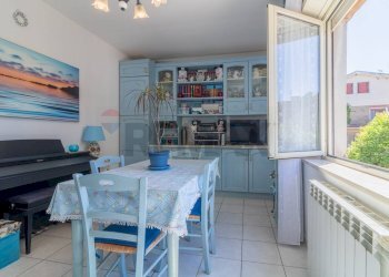 Sala da pranzo - Three-room apartment Via Peleo Caporossi
 
5, Ischia di Castro - photo 3