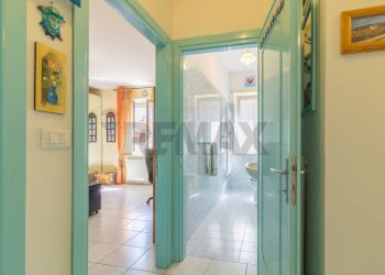 Hall / corridoio - Three-room apartment Via Peleo Caporossi
 
5, Ischia di Castro - photo 15