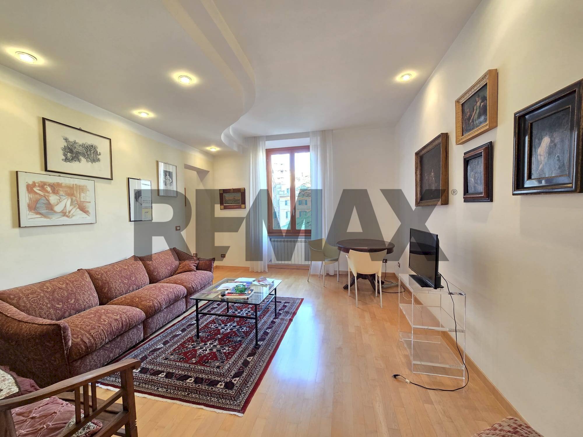 Sala da pranzo - Four-room apartment Via Firenze
 
15, Roma - photo 1
