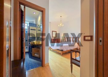Camera / camera da letto - Four-room apartment Via Firenze
15, Roma - photo 22