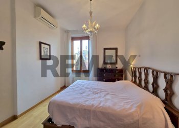 Camera / camera da letto - Four-room apartment Via Firenze
15, Roma - photo 25