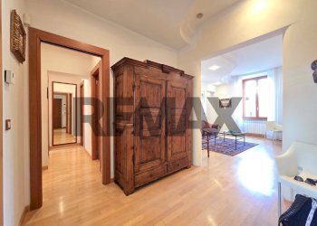 Hall / corridoio - Four-room apartment Via Firenze
15, Roma - photo 37