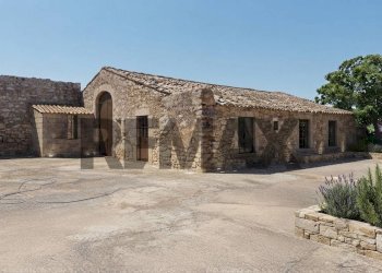 Casa all\'aperto - Rustico C.da Mosebbi
 
snc, Ragusa - foto 5