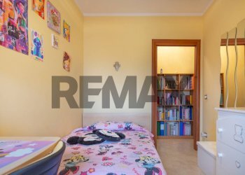 Camera / camera da letto - Three-room apartment VIA GISSI
 
14, Chieti - photo 10