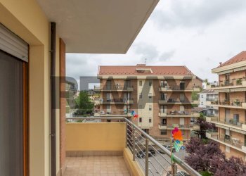 Balcone - Three-room apartment VIA GISSI
 
14, Chieti - photo 15