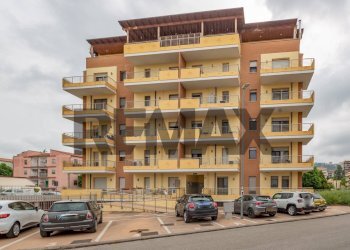 Edificio all\'aperto - Three-room apartment VIA GISSI
 
14, Chieti - photo 18